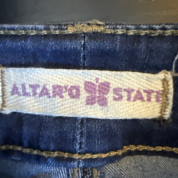 Altar'd State Jeans Womens 28 Caitlyn Low Rise Flare Raw Embroidered Hem Boho - Picture 3 of 10